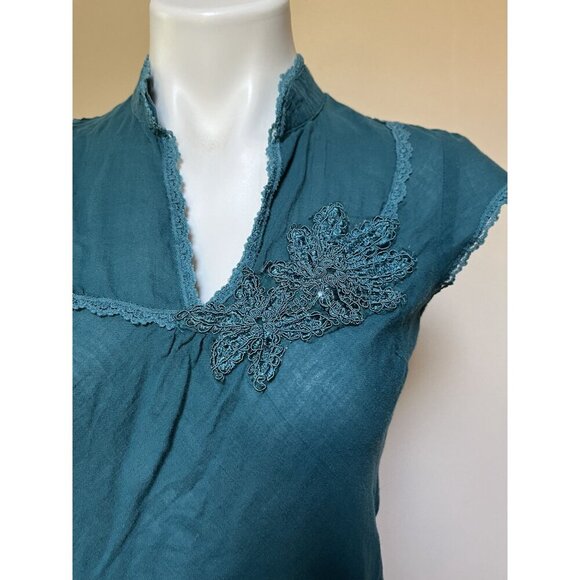 Vintage 90s Y2K Teal Cap Sleeve Slim Fit Feminine Blouse With Lace Accents - Picture 4 of 9
